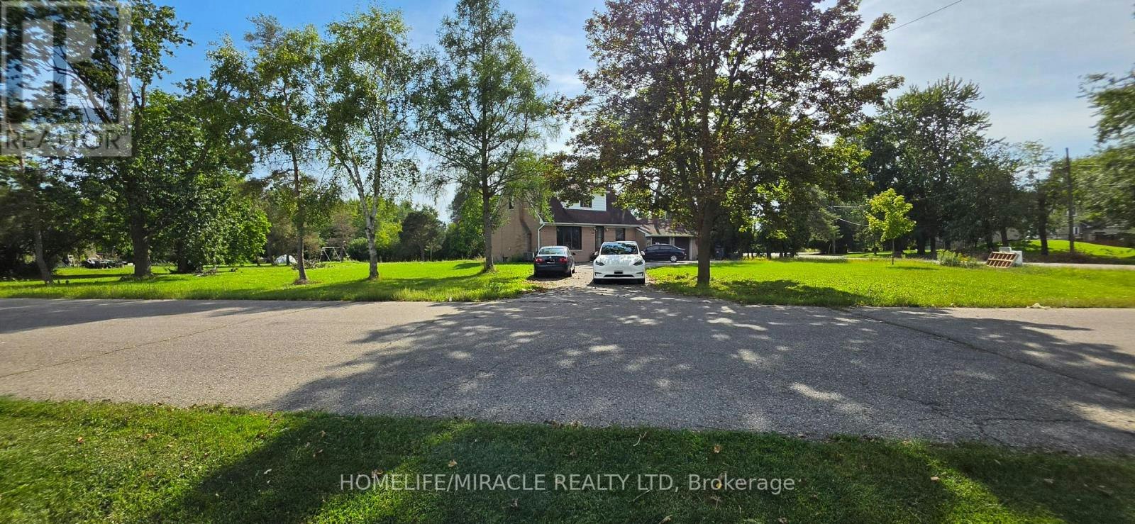 23 Marysfield Drive, Brampton, ON, L6P 0J2