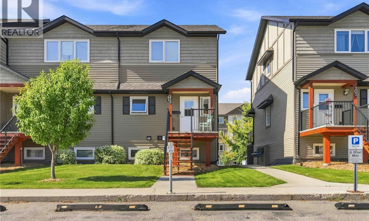 212-110 Shillington Crescent