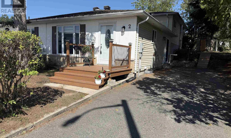 2 Farrell Crescent