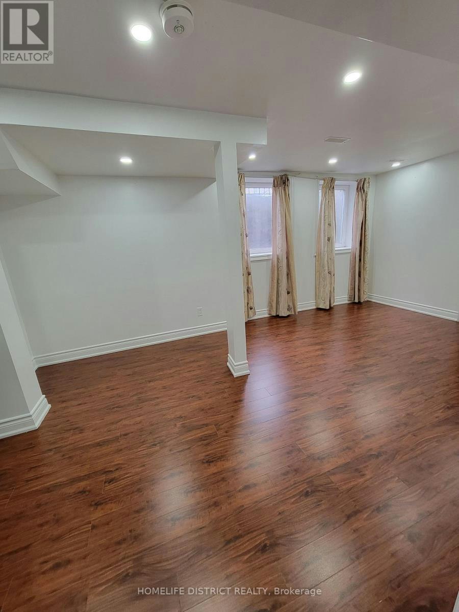 1 Netherway Crescent, Ajax, ON, L1T 4X5 - 2