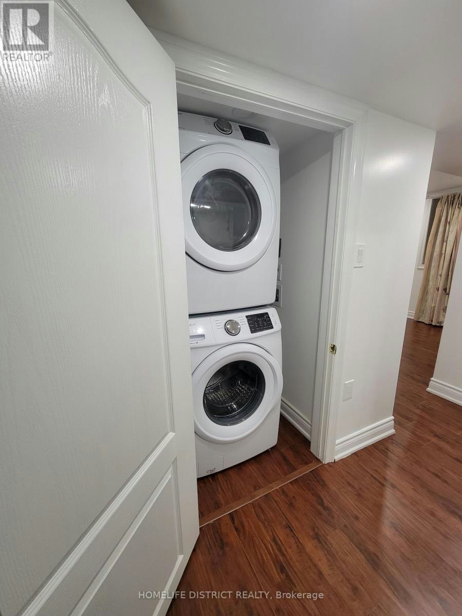 1 Netherway Crescent, Ajax, ON, L1T 4X5 - 8