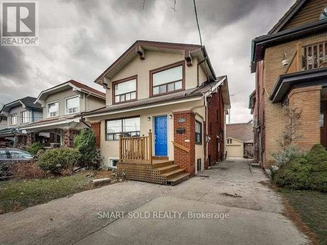 MAIN FLOOR-720 Coxwell Avenue, Toronto, ON, M4C 3C2