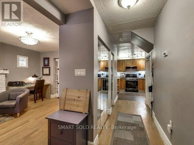 MAIN FLOOR-720 Coxwell Avenue, Toronto, ON, M4C 3C2 - 2