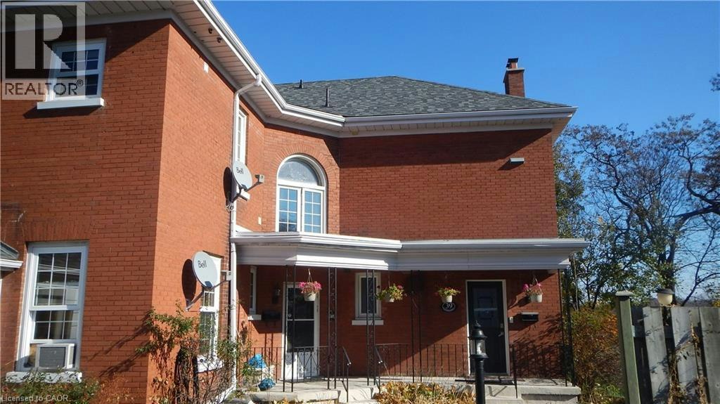 3-39 Cedar Street, Cambridge, ON, N1S 1V2