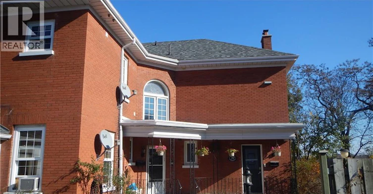 3-39 Cedar Street, Cambridge, ON, N1S 1V2