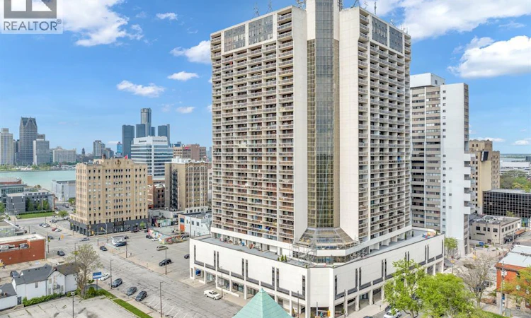 1204-150 Park Street West