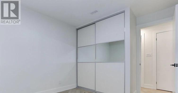 LOWER-71 Livingstone Avenue, Toronto, ON, M6E 2L7 - 29
