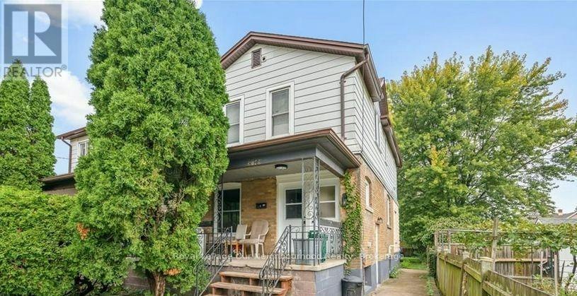 2-5749 Summer Street, Niagara Falls, ON, L2G 1M5