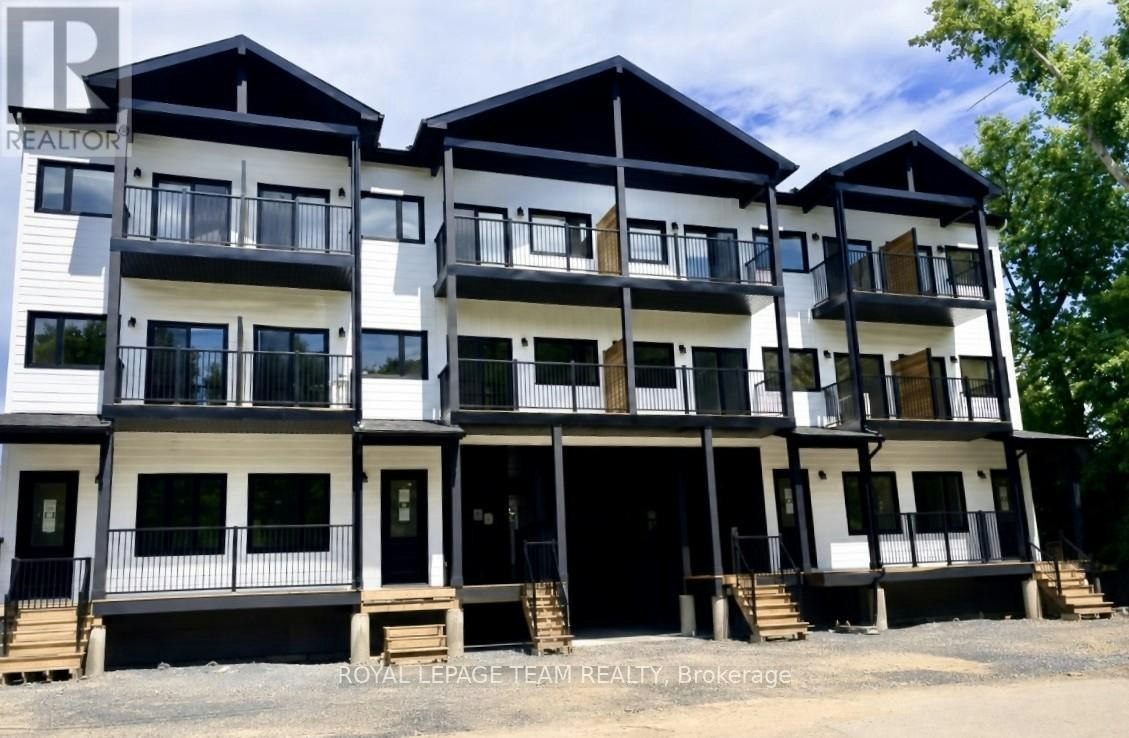 253B Bradford Street, Ottawa, ON, K2B 5Z5 - 2