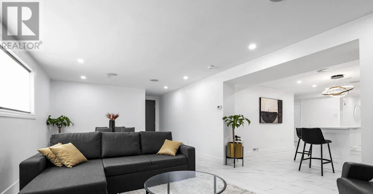 3-180 Woodroffe Avenue, Ottawa, ON, K2A 3T9 - 10