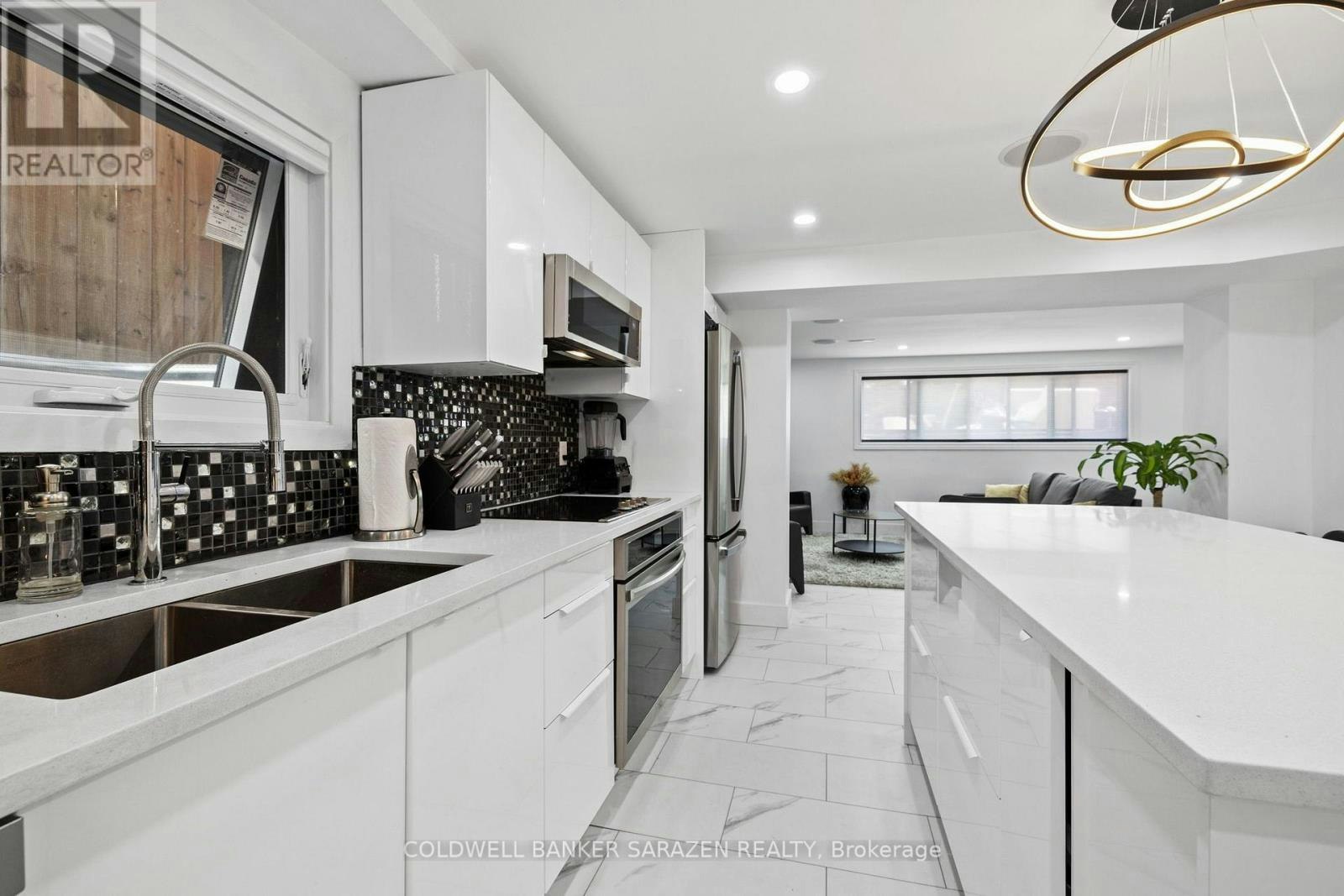 3-180 Woodroffe Avenue, Ottawa, ON, K2A 3T9 - 14