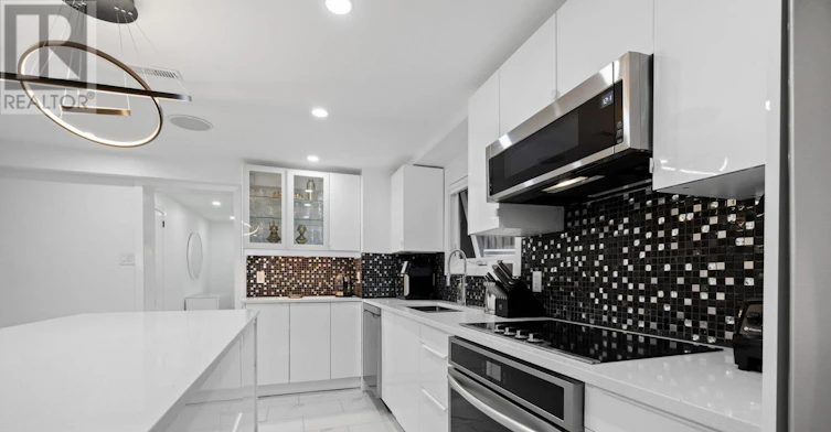 3-180 Woodroffe Avenue, Ottawa, ON, K2A 3T9 - 15