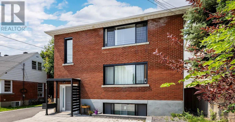 3-180 Woodroffe Avenue, Ottawa, ON, K2A 3T9