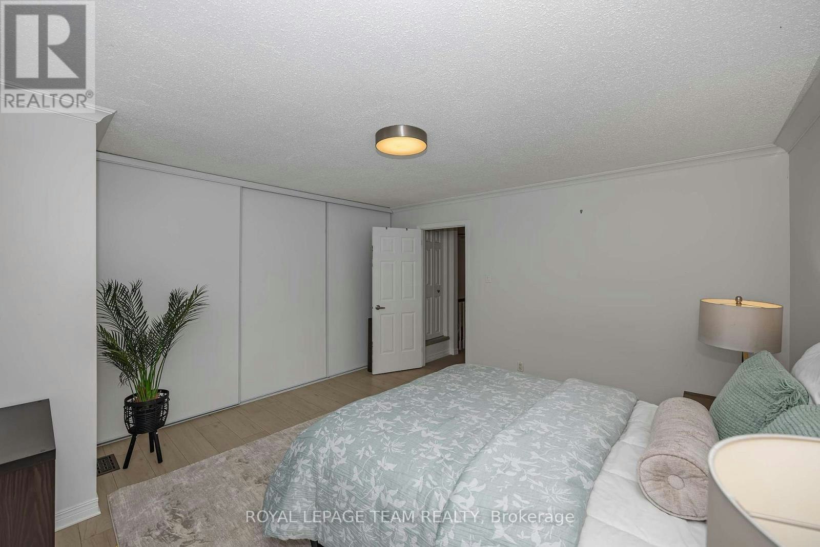 9-583 Tweedsmuir Avenue, Ottawa, ON, K1Z 5P4 - 23