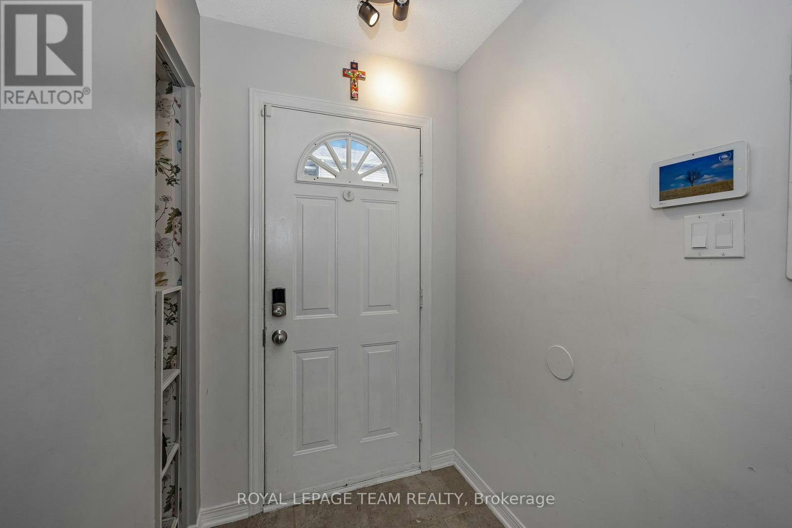 9-583 Tweedsmuir Avenue, Ottawa, ON, K1Z 5P4 - 5