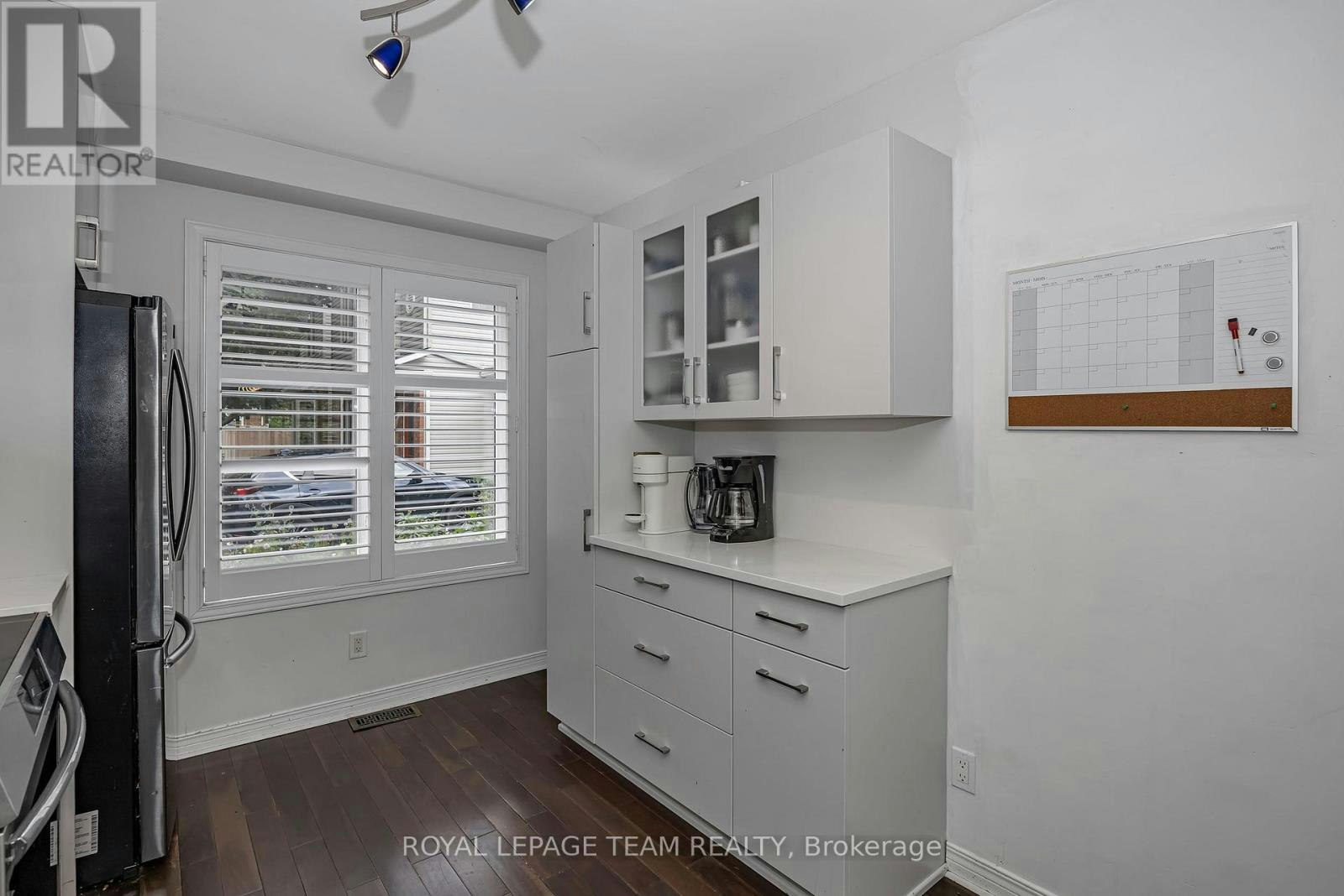 9-583 Tweedsmuir Avenue, Ottawa, ON, K1Z 5P4 - 9