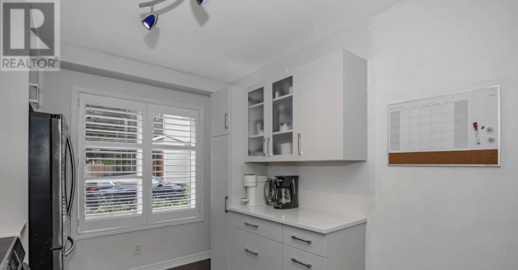 9-583 Tweedsmuir Avenue, Ottawa, ON, K1Z 5P4 - 9