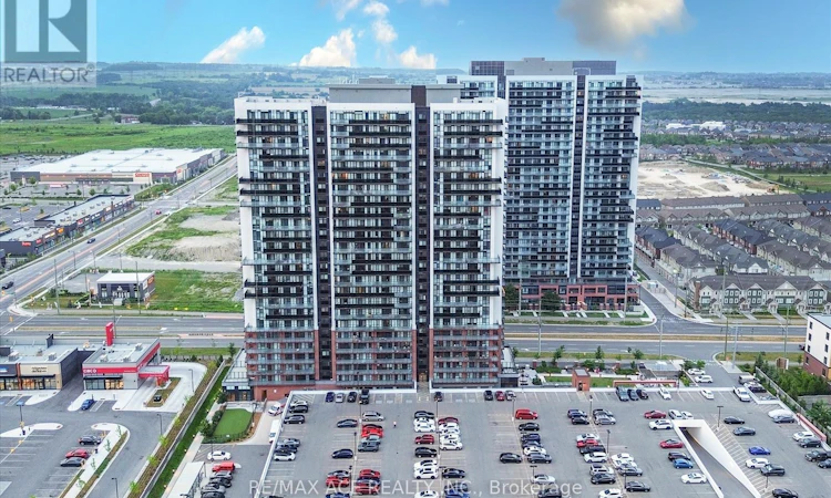 809-2550 Simcoe Street N