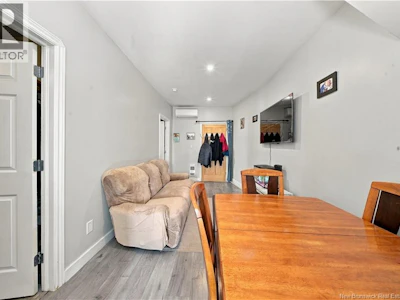 212-214 Dominion - 5