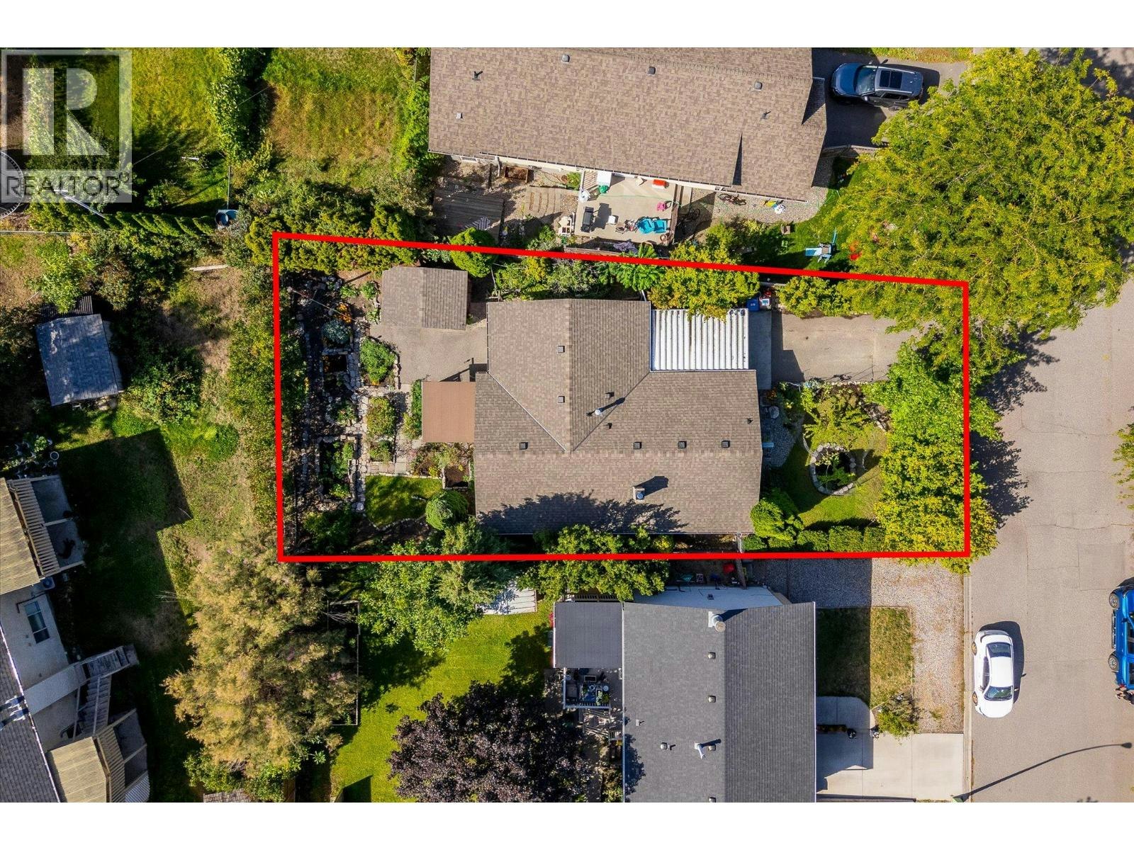 1485 Leaside Avenue, Kelowna, BC, V1Y 3X5