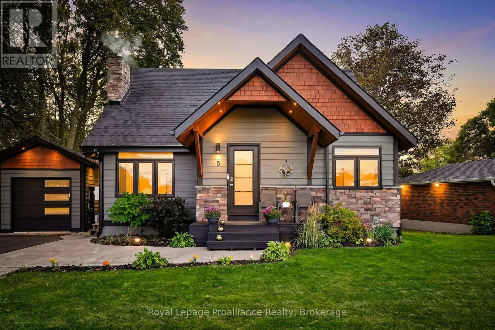 5 Carleton Boulevard, Hamilton Township, ON, K9A 0S9