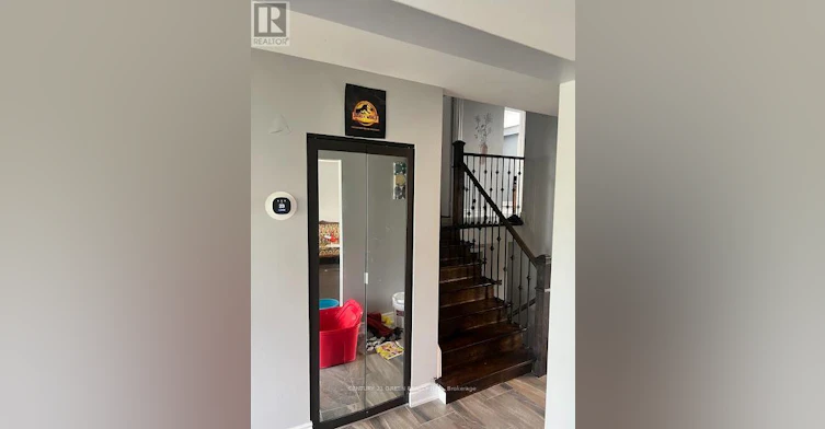 MAIN-566 Pharmacy Avenue, Toronto, ON, M1L 3G9 - 10