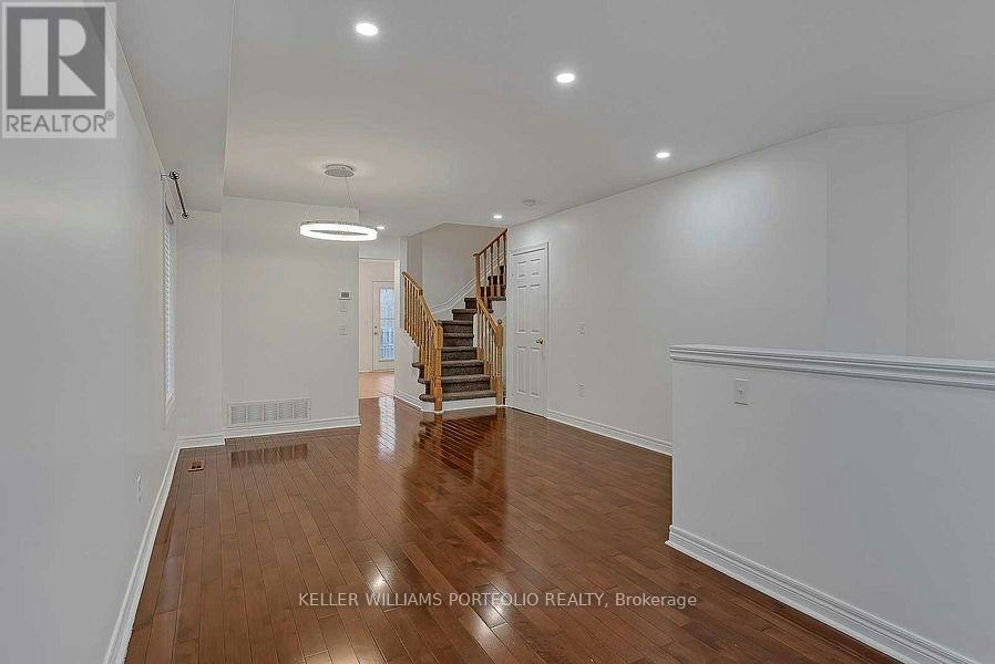 12 Bloomsbury Road, Markham, ON, L6E 1R9 - 8
