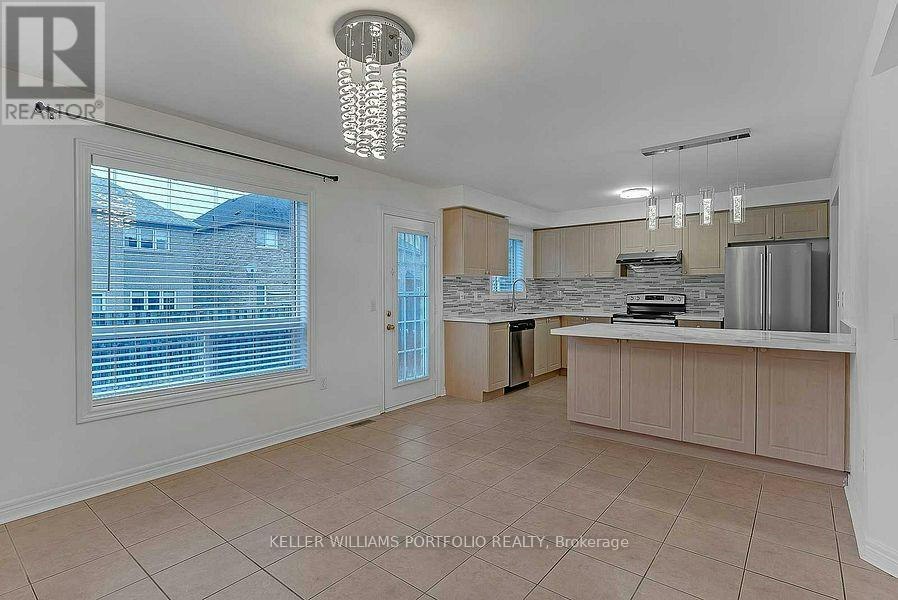 12 Bloomsbury Road, Markham, ON, L6E 1R9 - 12