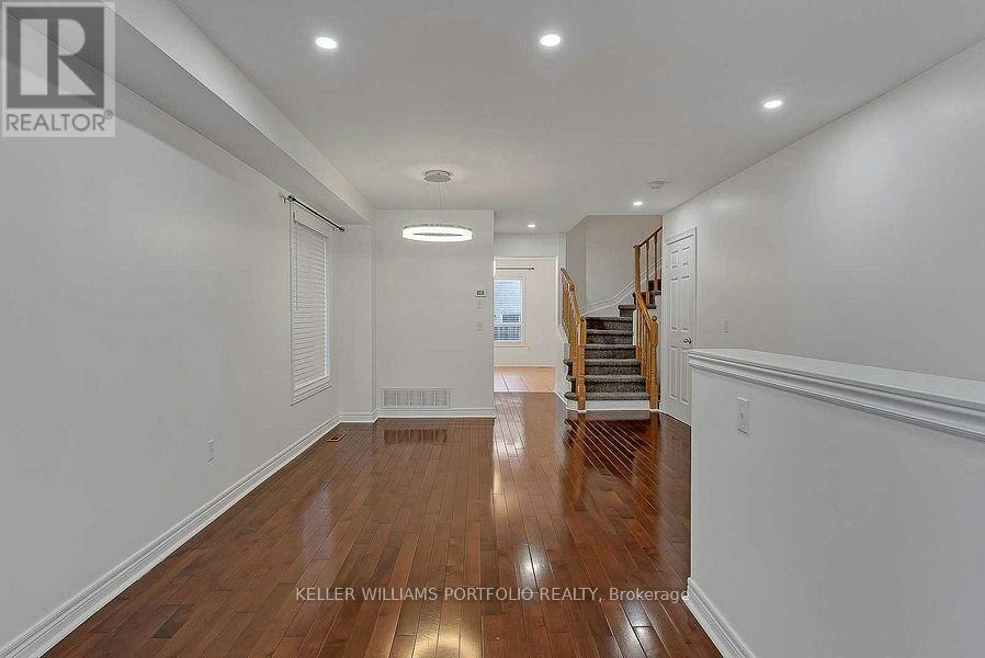 12 Bloomsbury Road, Markham, ON, L6E 1R9 - 9