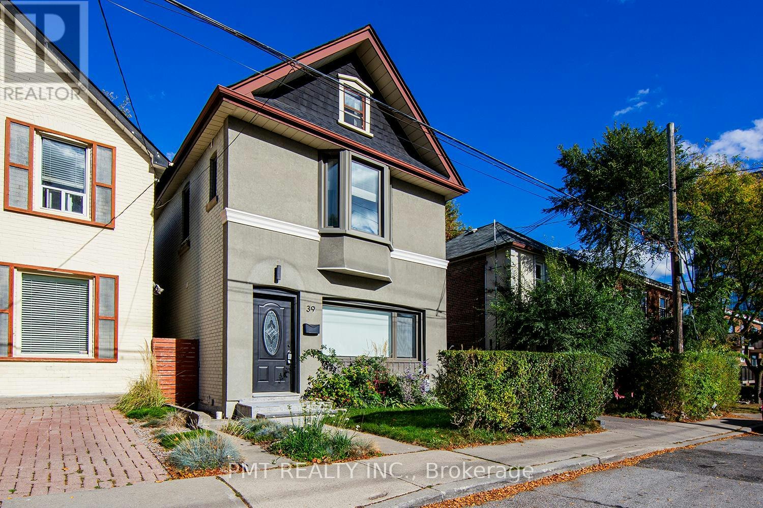 BSMT-39 Windermere Avenue, Toronto, ON, M6S 3J3