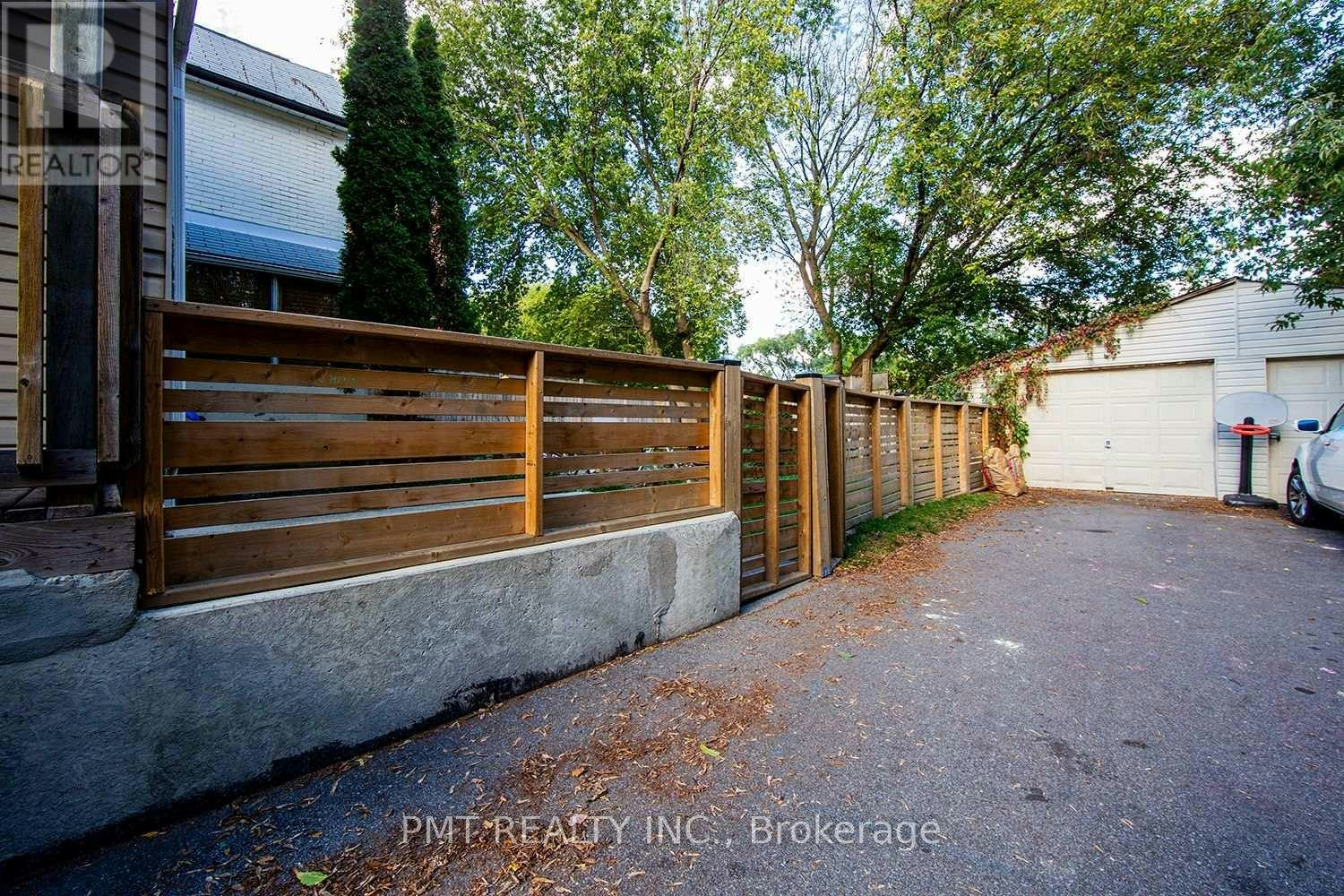 BSMT-39 Windermere Avenue, Toronto, ON, M6S 3J3 - 21