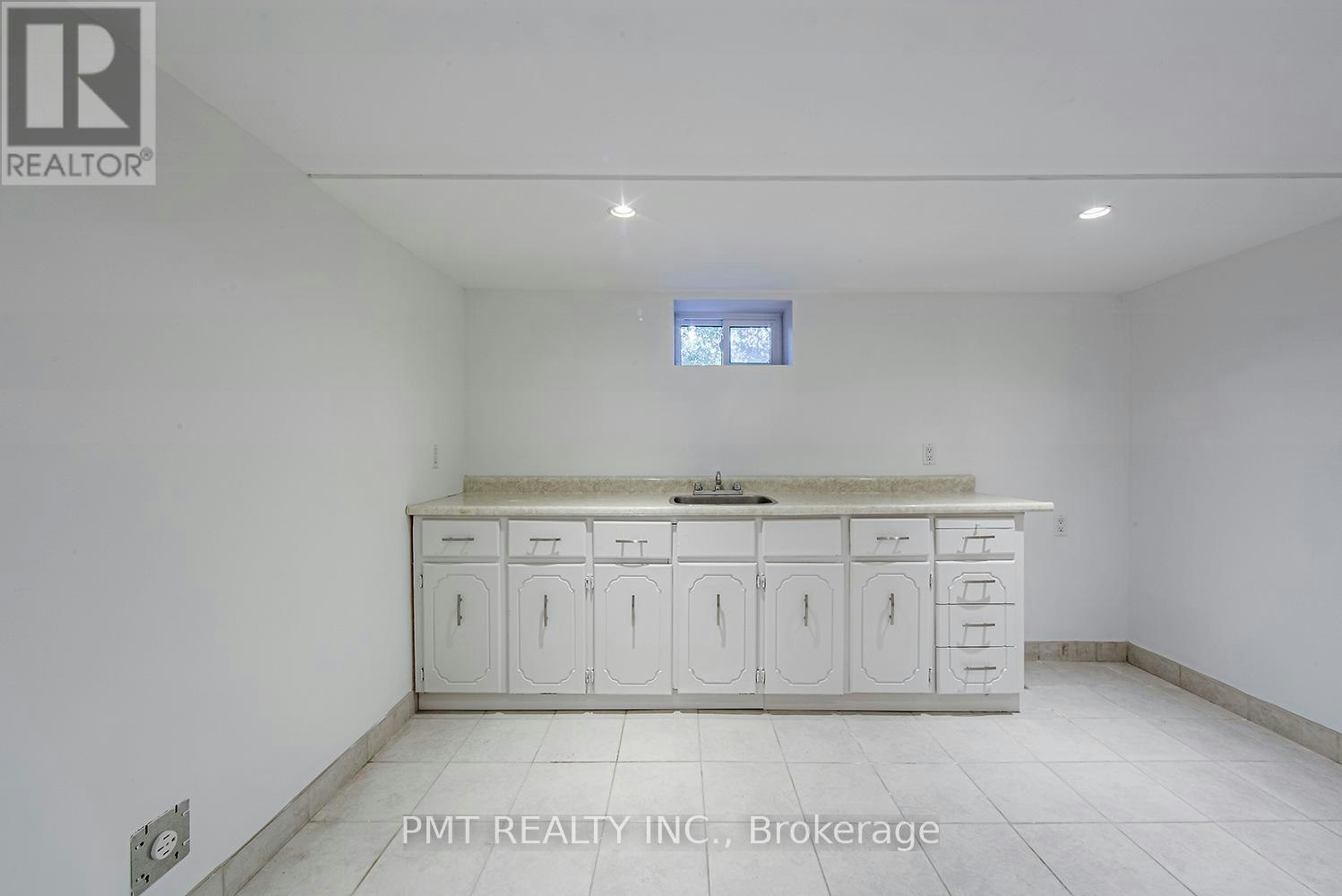 BSMT-39 Windermere Avenue, Toronto, ON, M6S 3J3 - 6