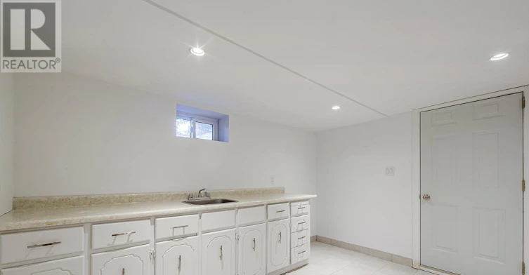 BSMT-39 Windermere Avenue, Toronto, ON, M6S 3J3 - 7