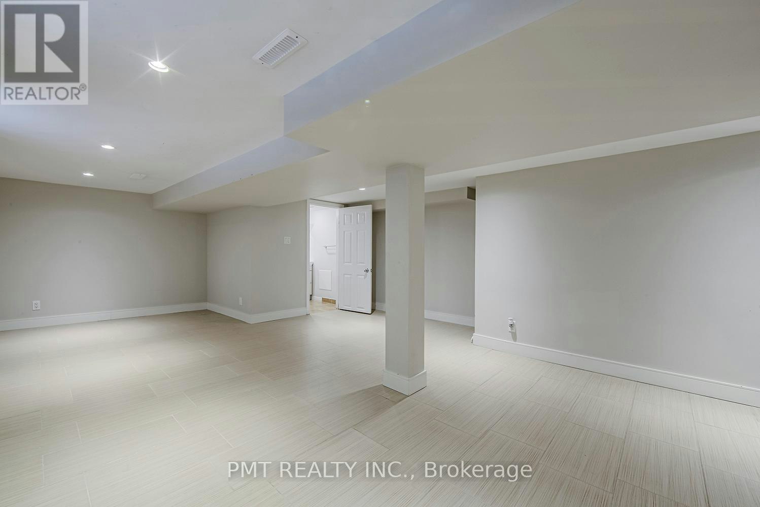 BSMT-39 Windermere Avenue, Toronto, ON, M6S 3J3 - 12