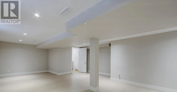 BSMT-39 Windermere Avenue, Toronto, ON, M6S 3J3 - 12
