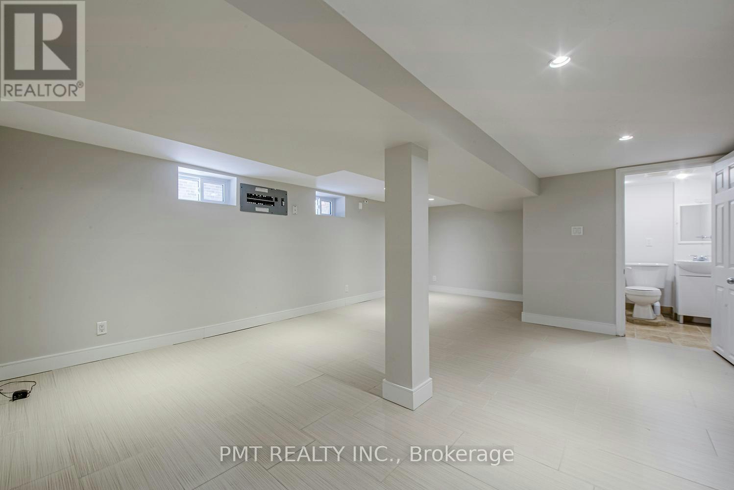 BSMT-39 Windermere Avenue, Toronto, ON, M6S 3J3 - 11