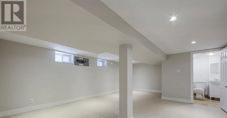 BSMT-39 Windermere Avenue, Toronto, ON, M6S 3J3 - 11