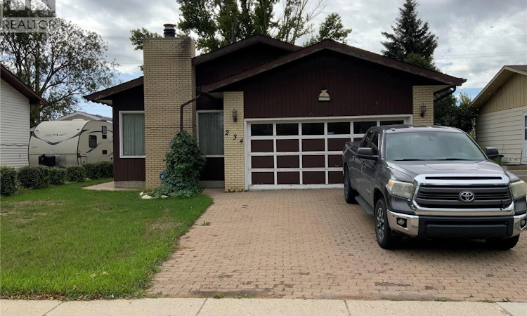 234 Tache Crescent