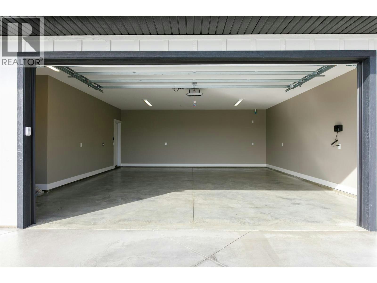 3005 Scenic Ridge Drive, West Kelowna, BC, V4T 0H2 - 15