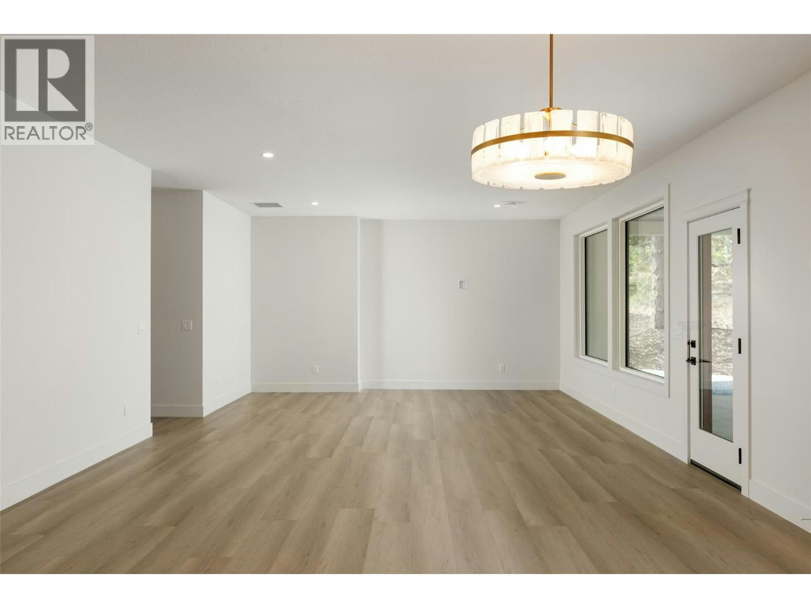 3005 Scenic Ridge Drive, West Kelowna, BC, V4T 0H2 - 24