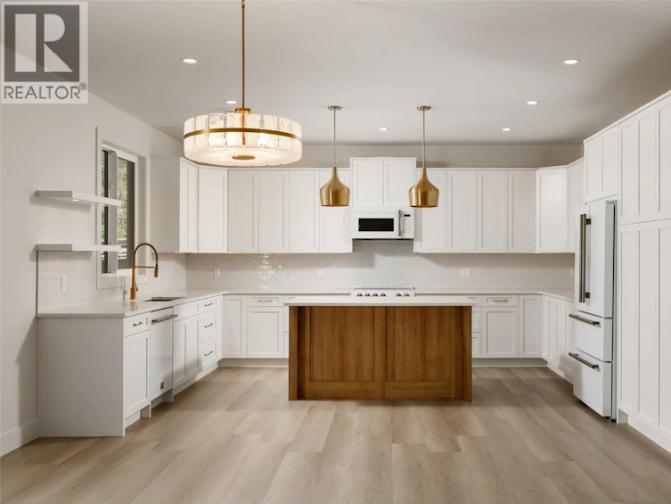 3005 Scenic Ridge Drive, West Kelowna, BC, V4T 0H2 - 18