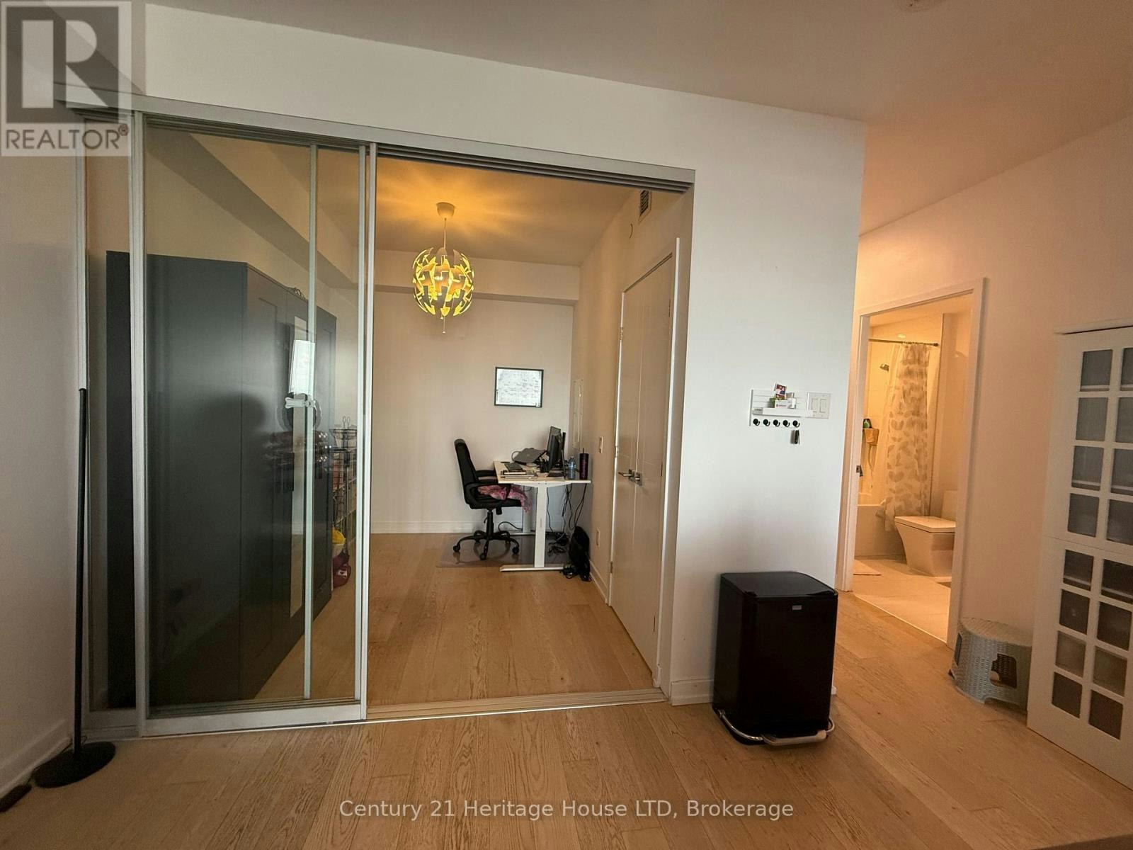 4403-488 University Avenue, Toronto, ON, M5G 0C1 - 4