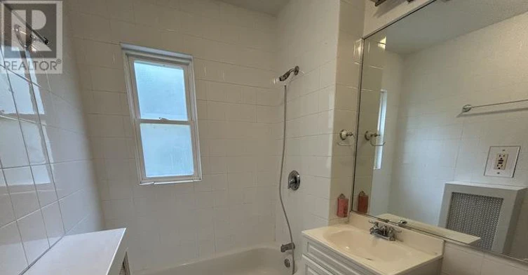 1-1745 Bathurst Street, Toronto, ON, M5P 3K5 - 17