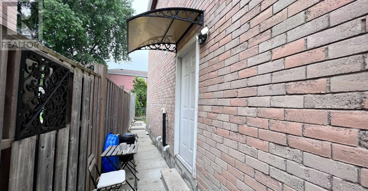 BSMT-102 Galbraith Crescent, Markham, ON, L3S 1J3 - 3