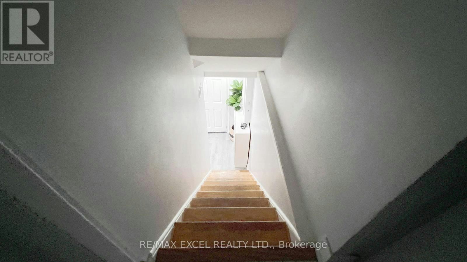 BSMT-102 Galbraith Crescent, Markham, ON, L3S 1J3 - 4