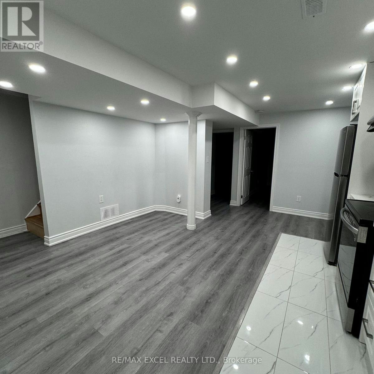 BSMT-102 Galbraith Crescent, Markham, ON, L3S 1J3 - 6
