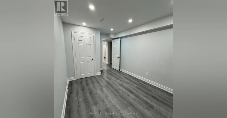 BSMT-102 Galbraith Crescent, Markham, ON, L3S 1J3 - 8