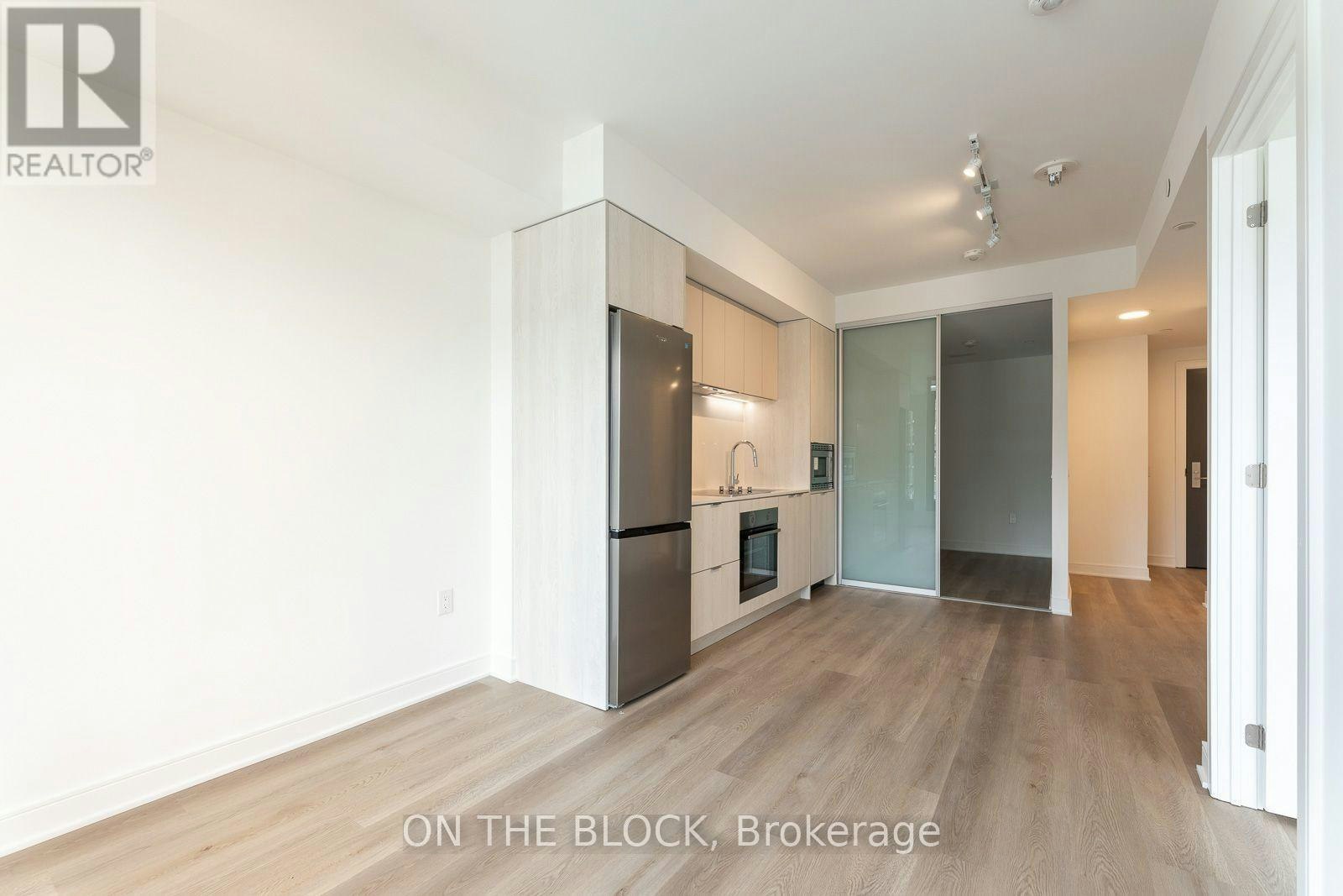 807-86 Dundas Street E, Mississauga, ON, L5A 1W4 - 7