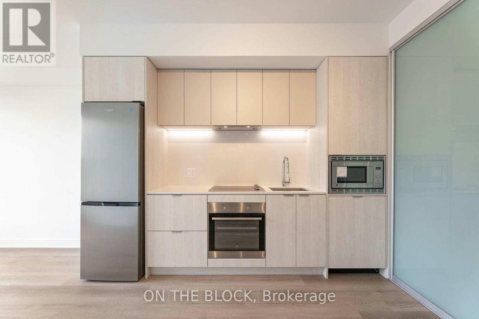 807-86 Dundas Street E, Mississauga, ON, L5A 1W4 - 5