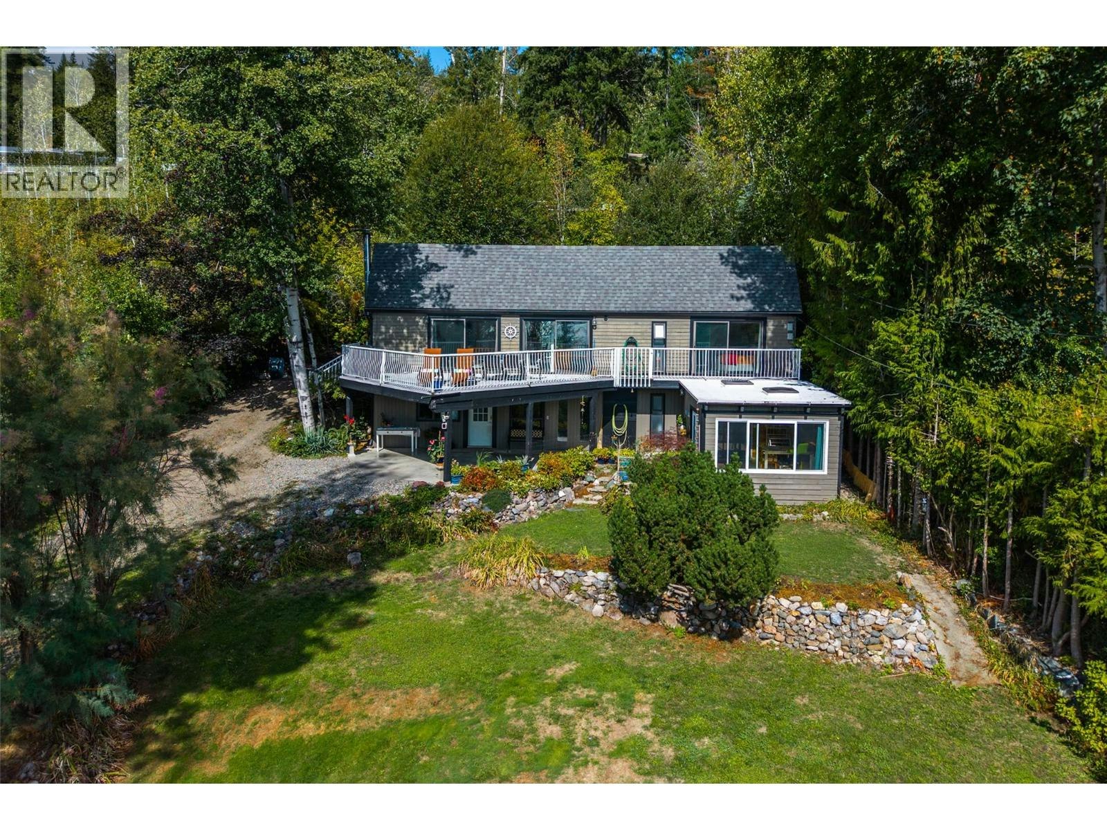 6473 Squilax Anglemont Road, Magna Bay, BC, V0E 1M7
